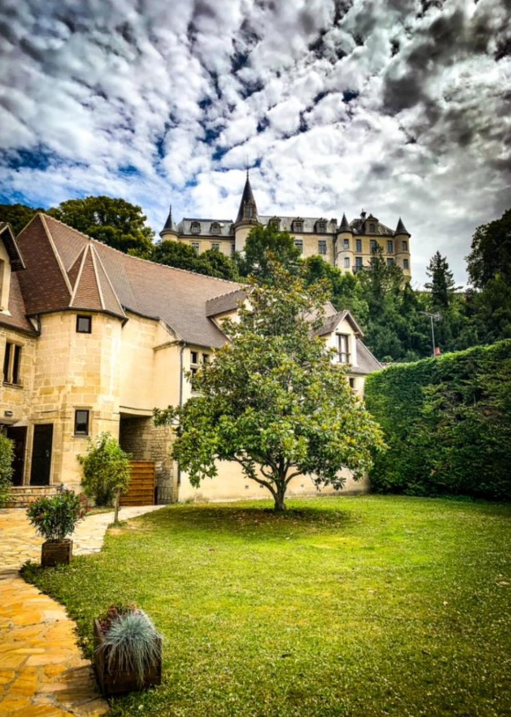Auberge Du Jeu D'Arc Mello Luaran gambar